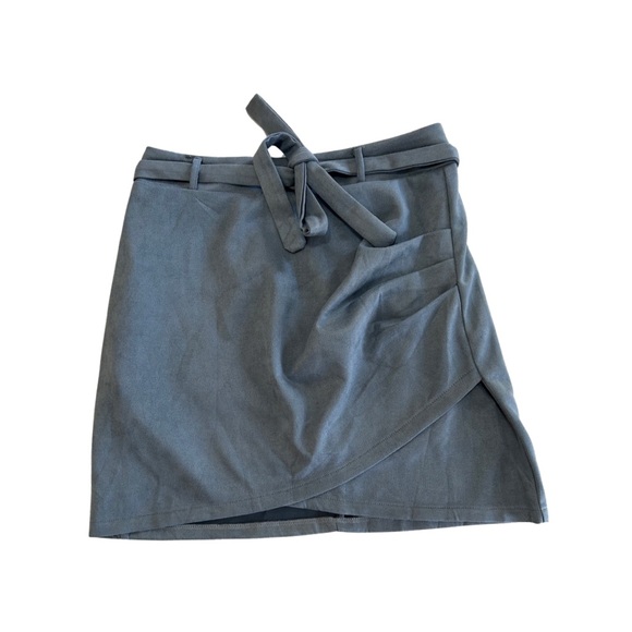 Blue Velvet Skirt - Picture 2 of 3